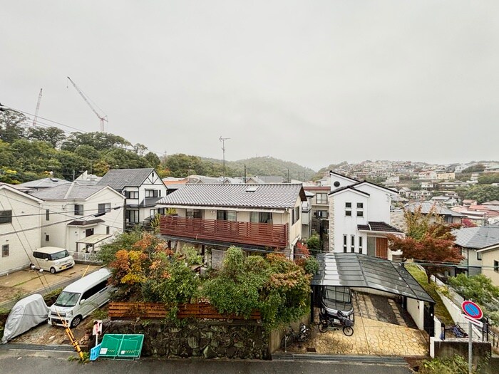 物件内観写真15　(室内からの展望)