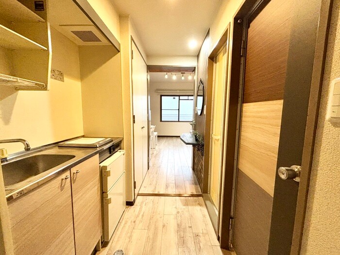 物件内観写真18　(廊下)