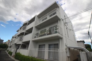 宝塚南口マンション（３０４）外観写真