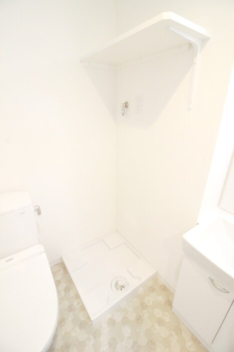 物件内観写真17　(洗濯機置場)