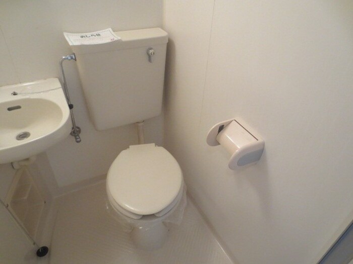 物件内観写真16　(トイレ)