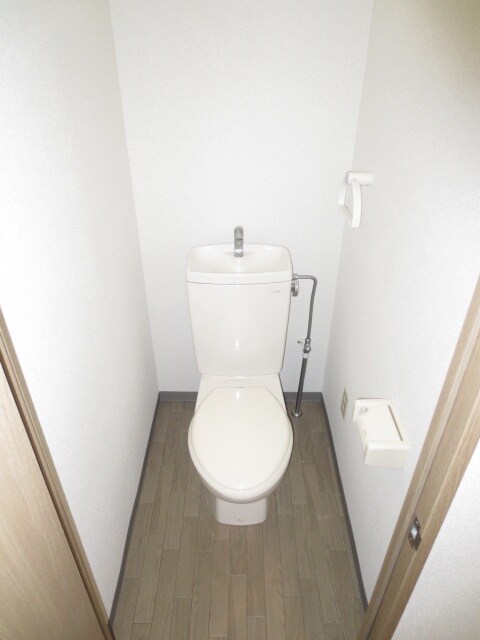 物件内観写真10　(トイレ)