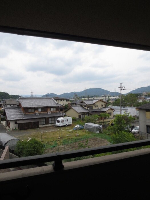 物件内観写真17　(室内からの展望)