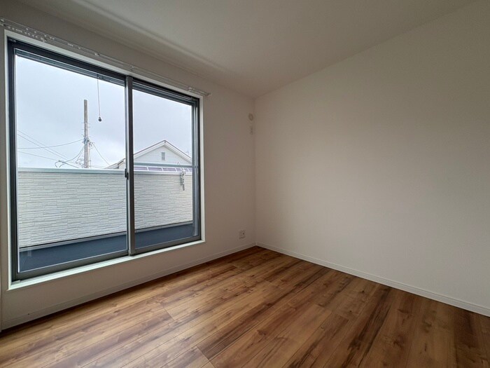 物件内観写真8　(居室)