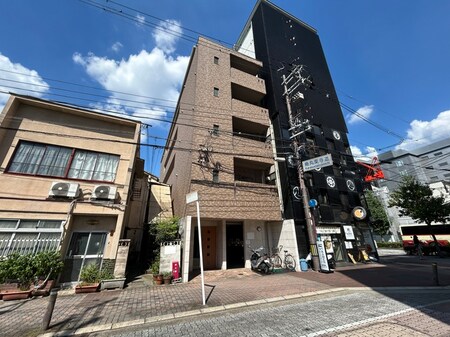 レドモンド烏丸外観写真