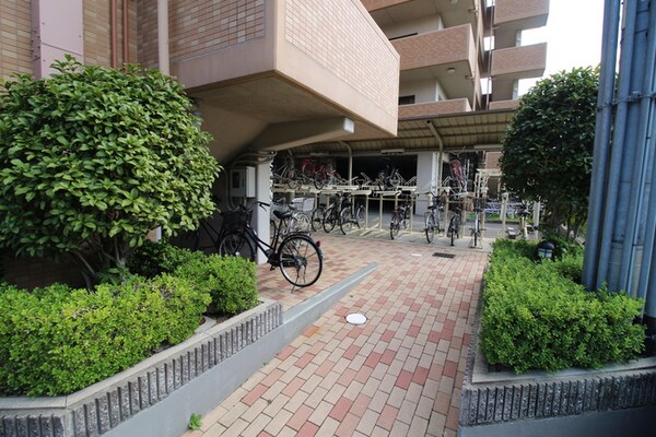 駐輪場