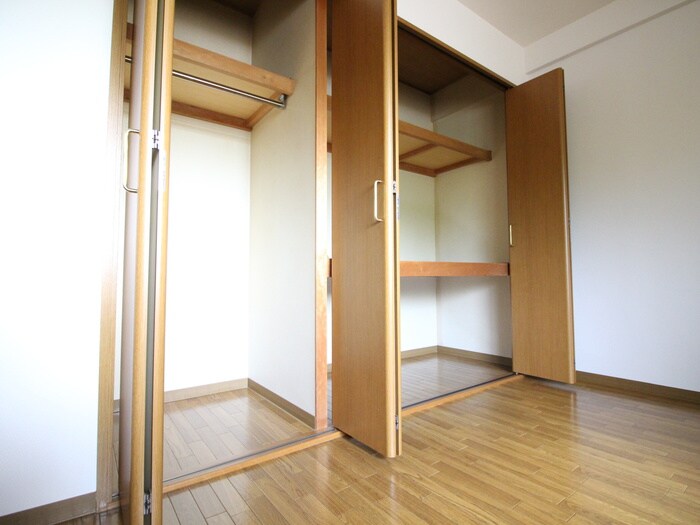 物件内観写真14　(収納)