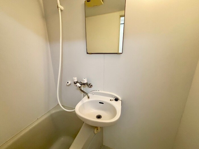 物件内観写真10　(洗面)