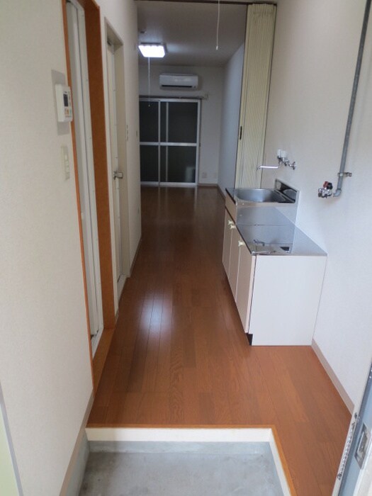 物件内観写真13　(廊下)