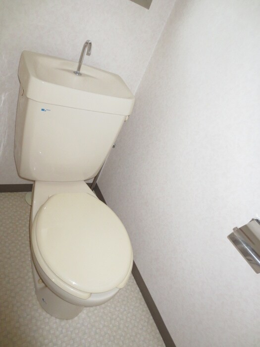 物件内観写真8　(トイレ)