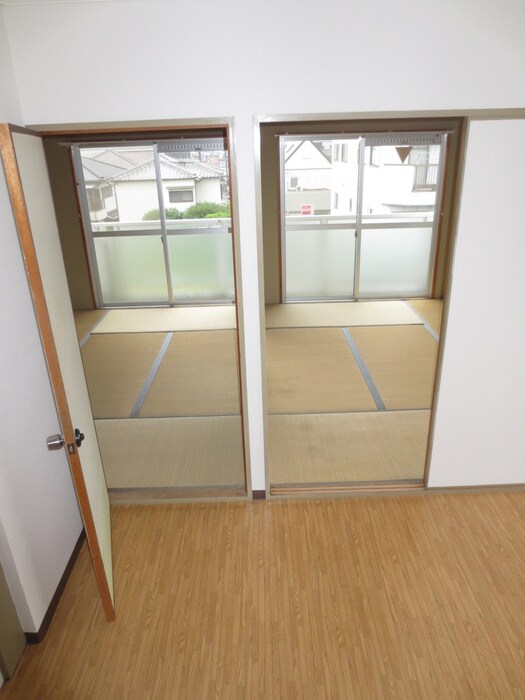 物件内観写真9　(居室)