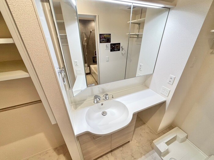 物件内観写真11　(洗面)