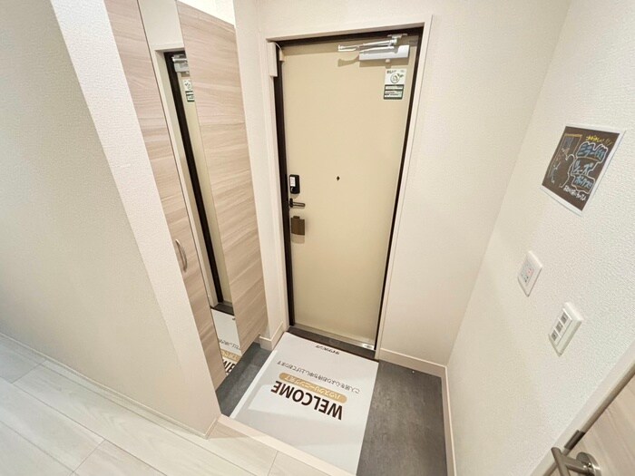 物件内観写真20　(玄関)