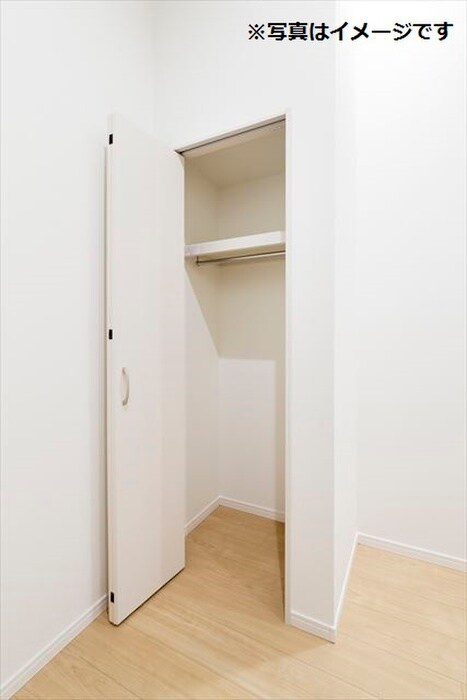 物件内観写真13　(収納)