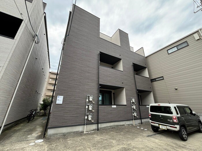 物件外観写真1　(外観写真)