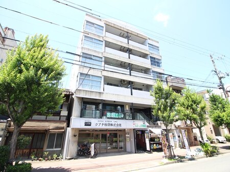 アンビシャスおいけ外観写真