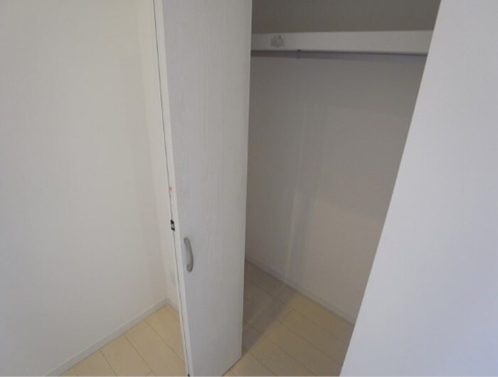 物件内観写真13　(収納)
