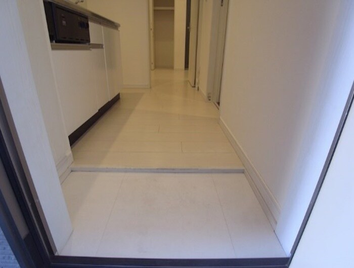 物件内観写真17　(玄関)