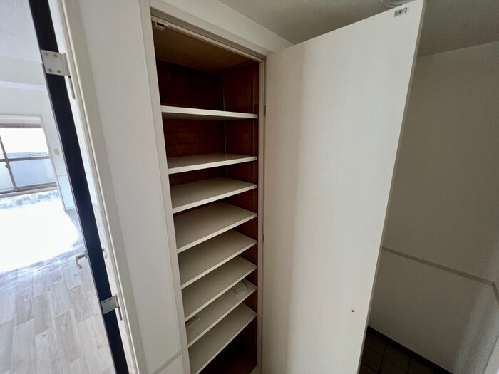 物件内観写真16　(靴箱)