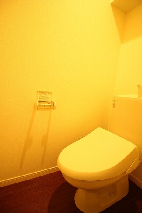 物件内観写真8　(トイレ)