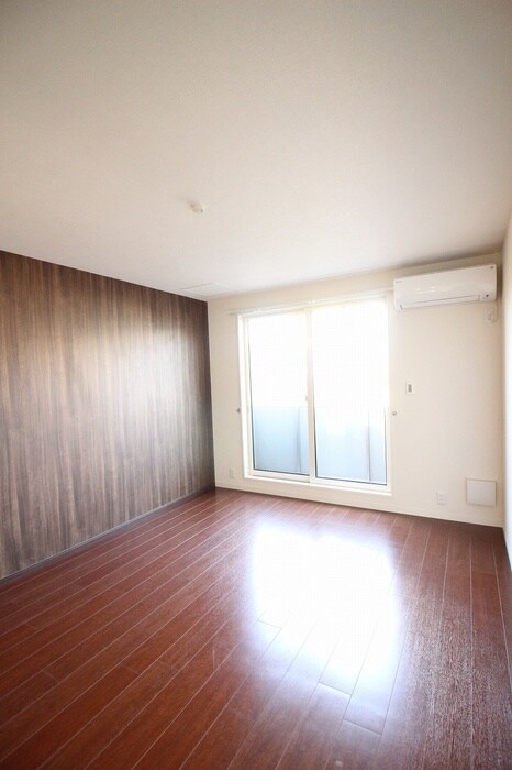 物件内観写真12　(居室)