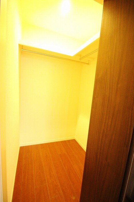 物件内観写真16　(収納)