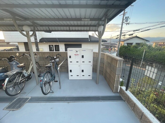 物件外観写真4　(建物設備)