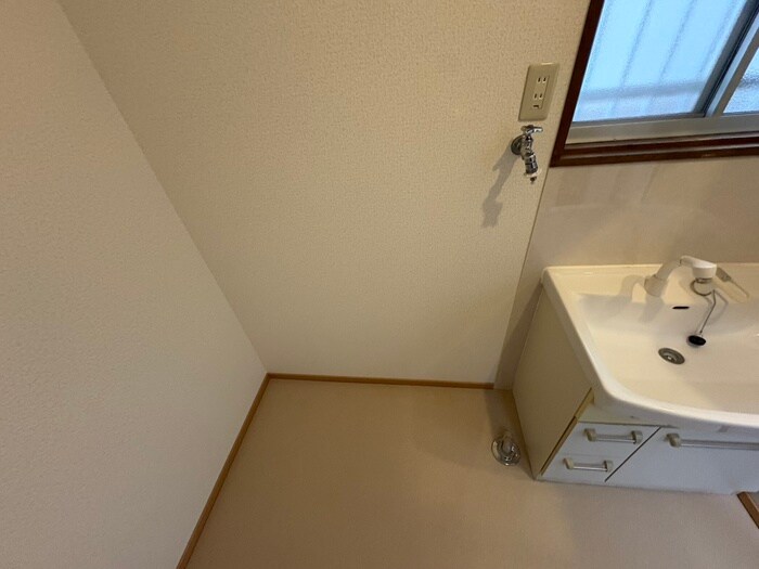 物件内観写真21　(洗濯機置場)