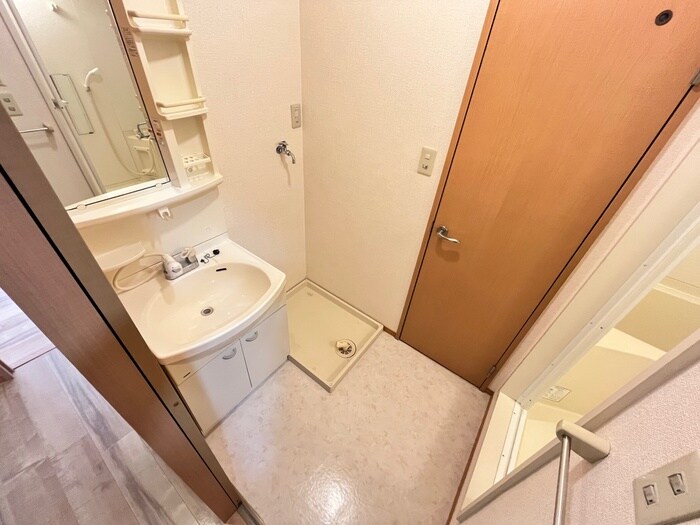 物件内観写真11　(洗面)