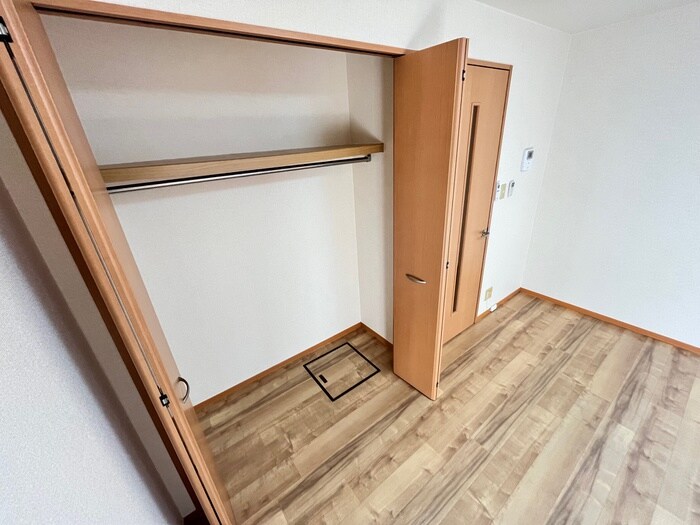 物件内観写真15　(収納)