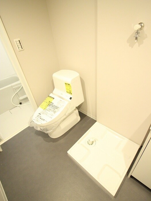 物件内観写真11　(洗濯機置場)