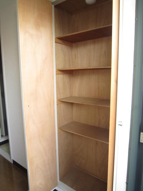 物件内観写真7　(靴箱)