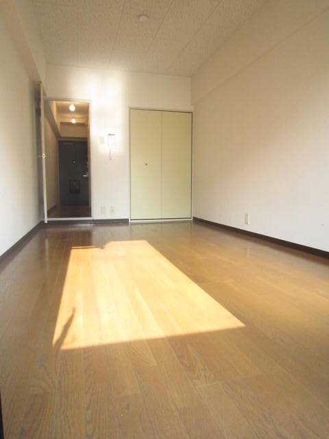 物件内観写真15　(居室)