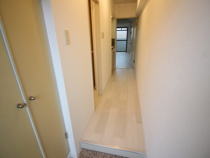 物件内観写真22　(廊下)
