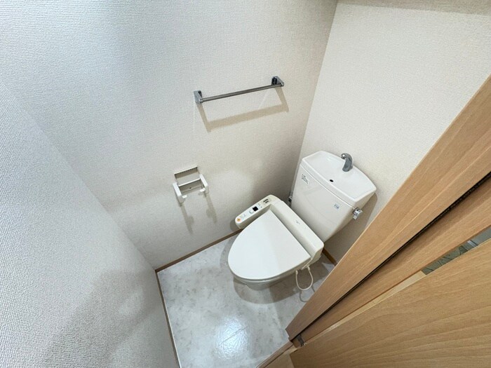 物件内観写真15　(トイレ)