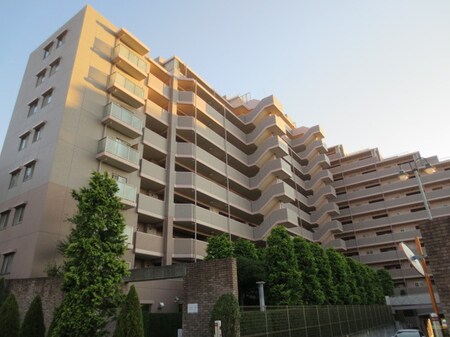 ｳﾞｨﾙﾇｰﾌﾞｶﾞｰﾃﾞﾝｽﾞ千里山西(1013)外観写真
