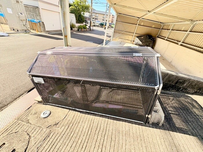 物件外観写真4　(建物設備)