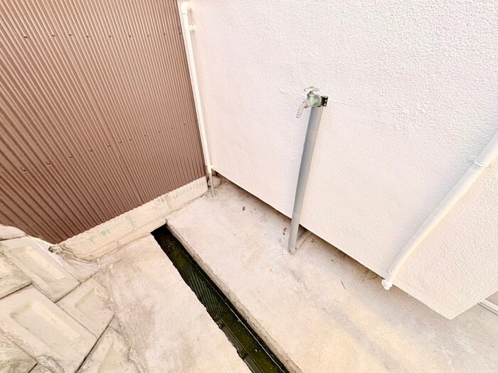 物件内観写真12　(洗濯機置場)