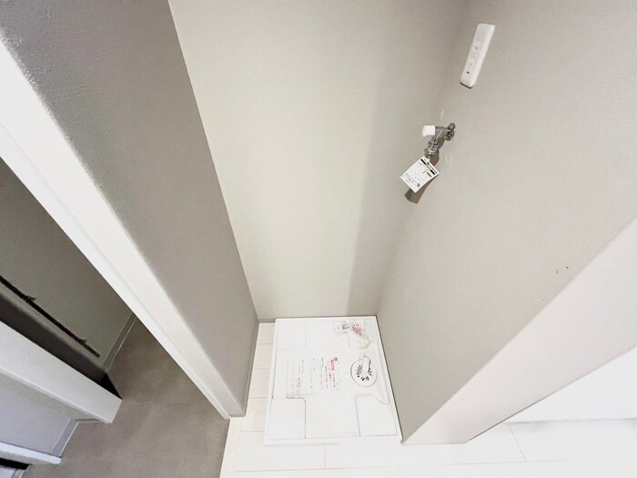 物件内観写真13　(洗濯機置場)