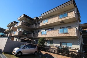 ｶﾞｰﾃﾞﾝｱﾍﾞﾆｭｰ箕面（205）外観写真