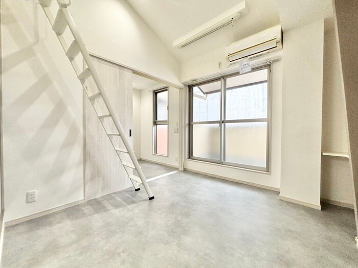 物件内観写真9　(居室)