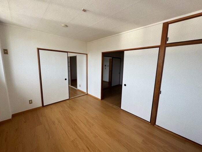 物件内観写真10　(居室)