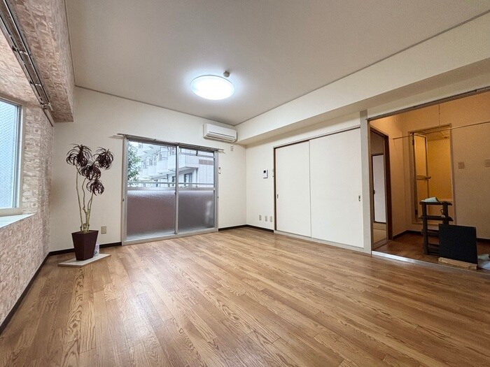 物件内観写真7　(居室)