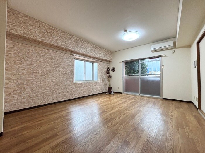 物件内観写真9　(居室)