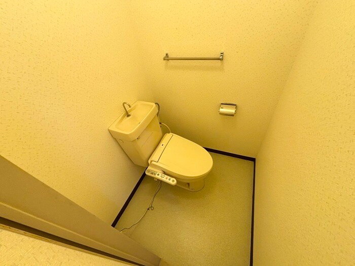 物件内観写真16　(トイレ)