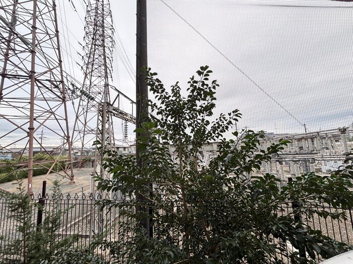 物件内観写真22　(室内からの展望)