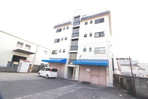 白房荘１号館外観写真