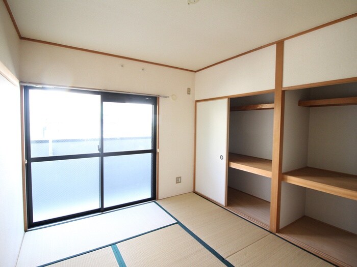 物件内観写真5　(居室)