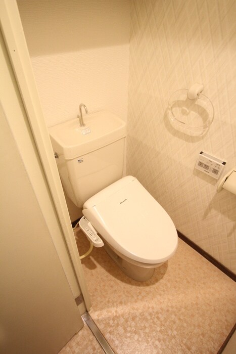 物件内観写真9　(トイレ)