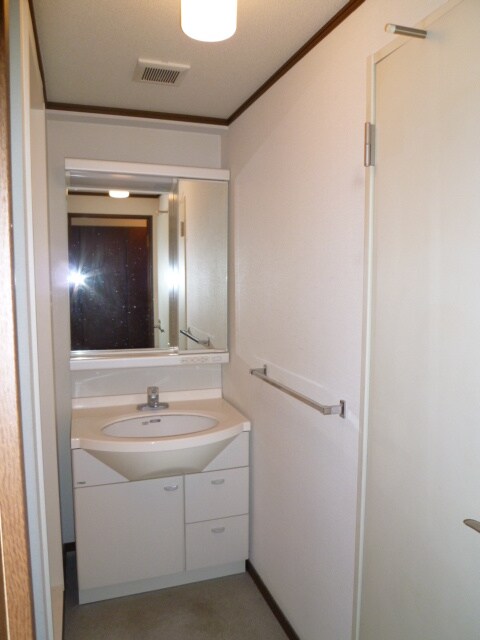 物件内観写真16　(洗面)